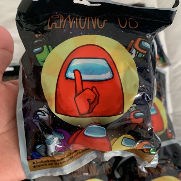 x3 Mystery Blind Surprise AMONG US LOT - Picture 2 of 3